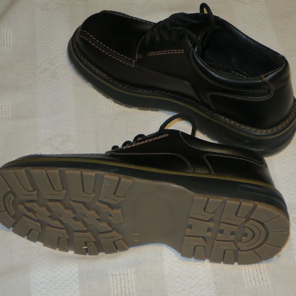 Nevada Shoes - Picture 3 of 4